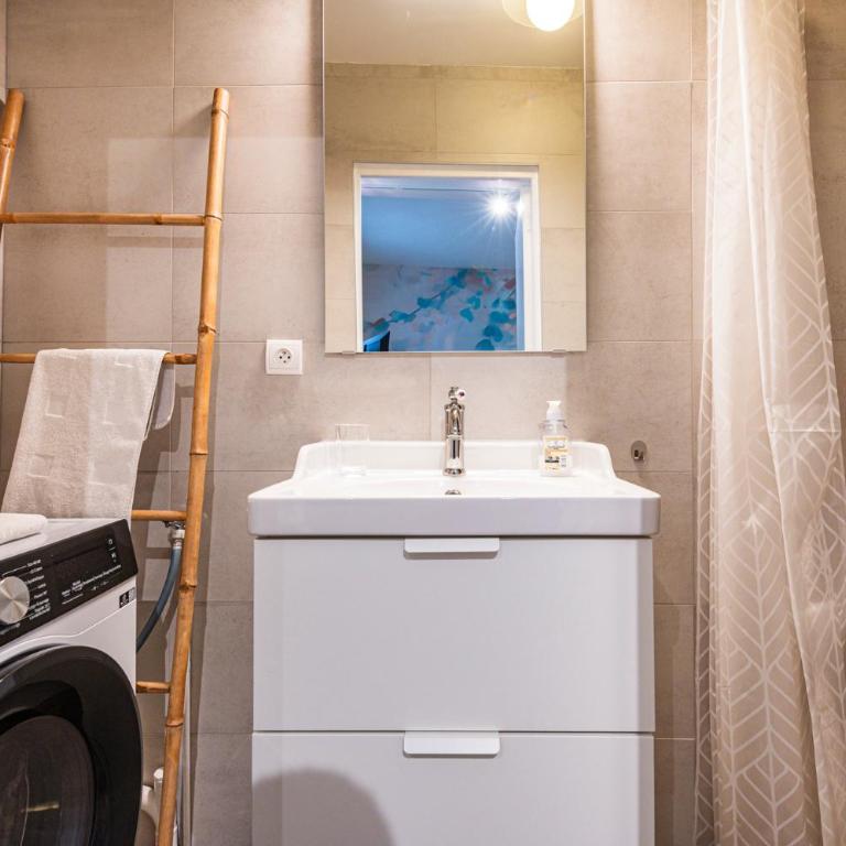 suite Tirelire, centre et paisible - Apartamento de 1 dormitorio - 12