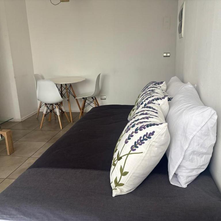 Apartamentos Amélie - Two-Bedroom Apartment with Balcony - 4