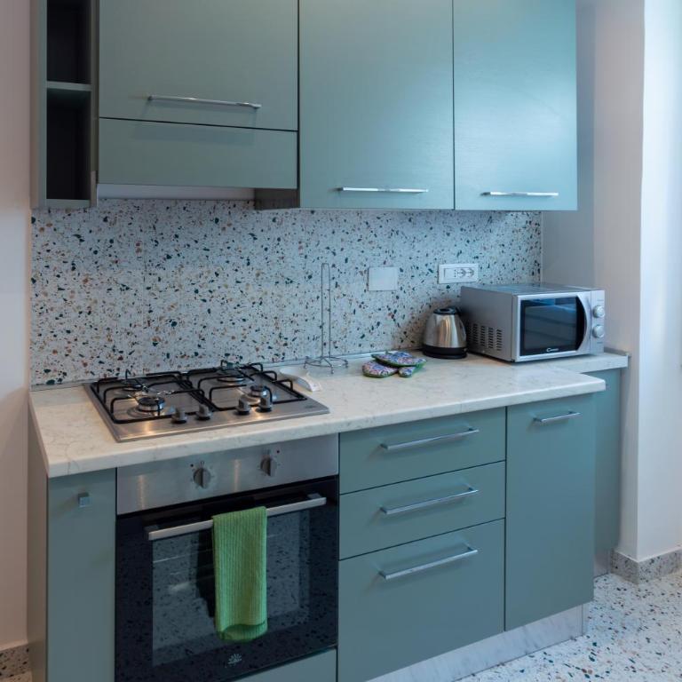A Casa Di Peppa - Metro A Lucio Sestio - appartamento per famiglie e gruppi di amici - Appartamento con 3 Camere da Letto - 8