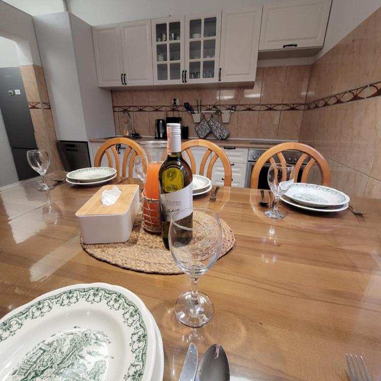 Apartman Holiday Self Check-in, Free parking - Apartman sa 2 Spavaće Sobe - 14