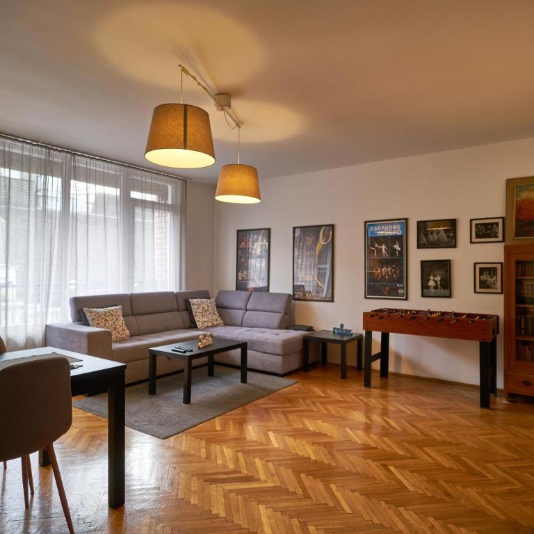 Take 5 - Apartment - 2