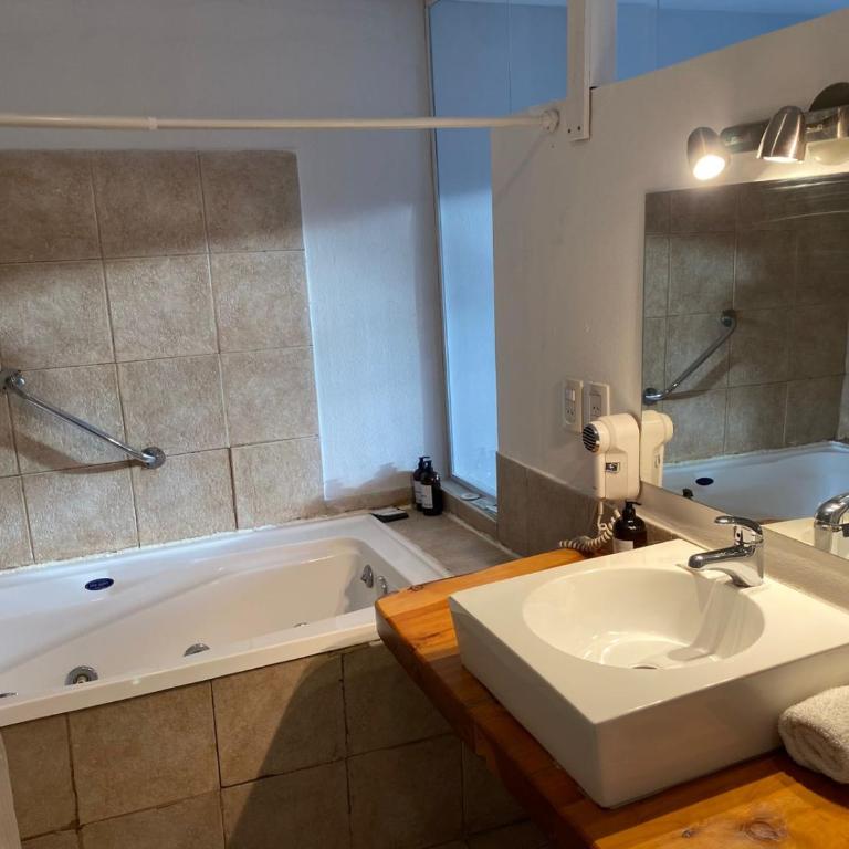 Hostería Puerto Manzano by Visionnaire - Suite Deluxe con vistas al lago - 9