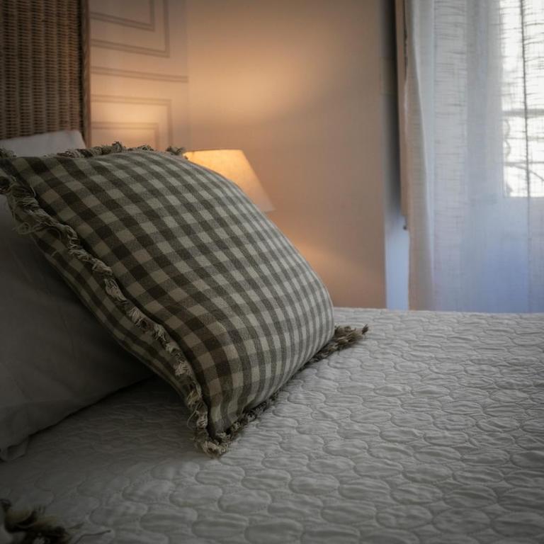 Comfort and Design en Gran Via de Colón - Three-Bedroom Apartment - 19