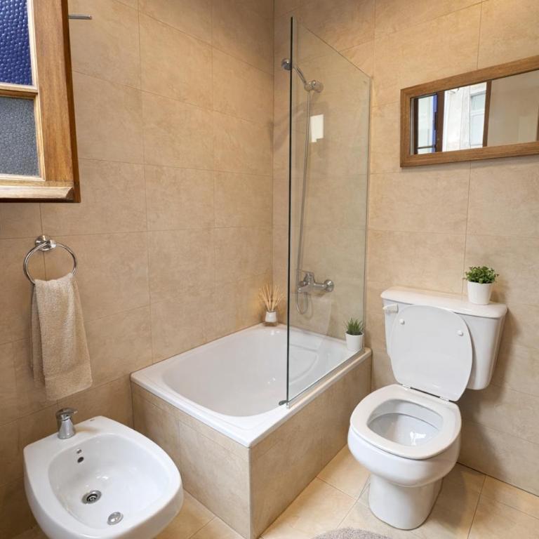 Apartment for Four One Block from San Telmo Square, One Block from San Telmo Market, Very Charming, Three Blocks from Puerto Mader - Apartamento de 1 dormitorio - 11