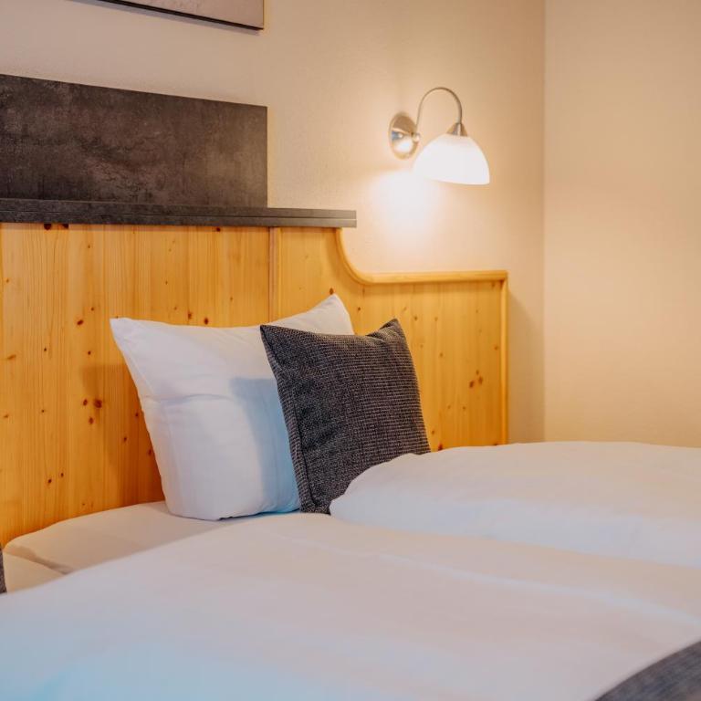 Hotel Garni Alpenhof - Standard Doppelzimmer mit Balkon - 14