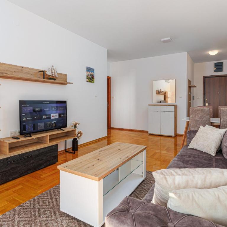 Panoramic Sea View 1BD Apartment - One-Bedroom Apartment - 8