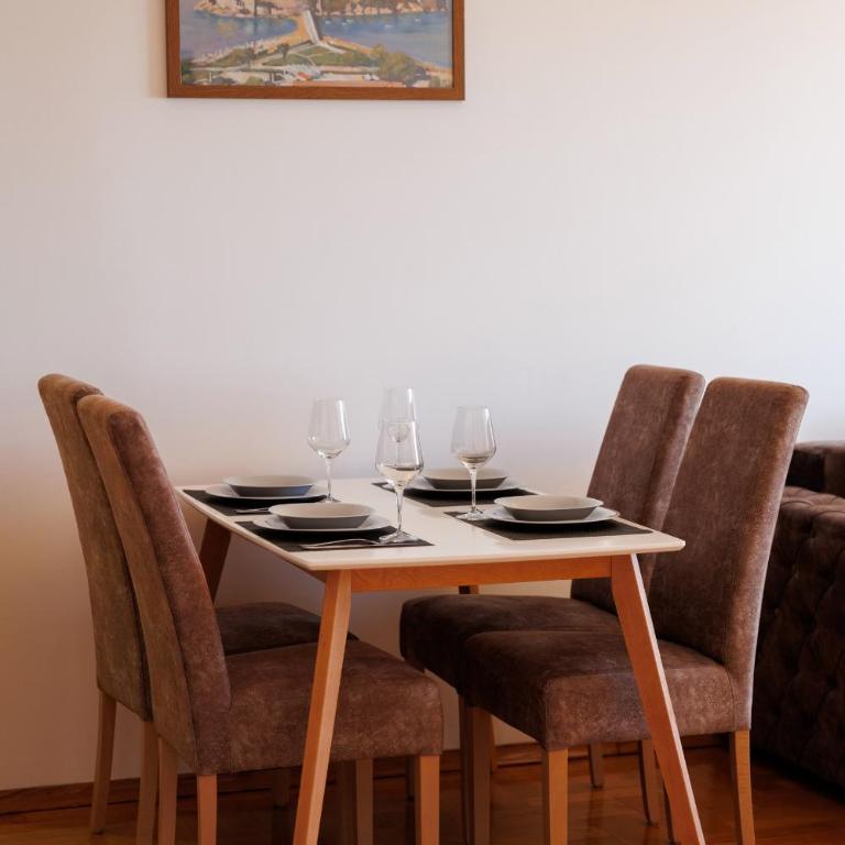 Panoramic Sea View 1BD Apartment - One-Bedroom Apartment - 33