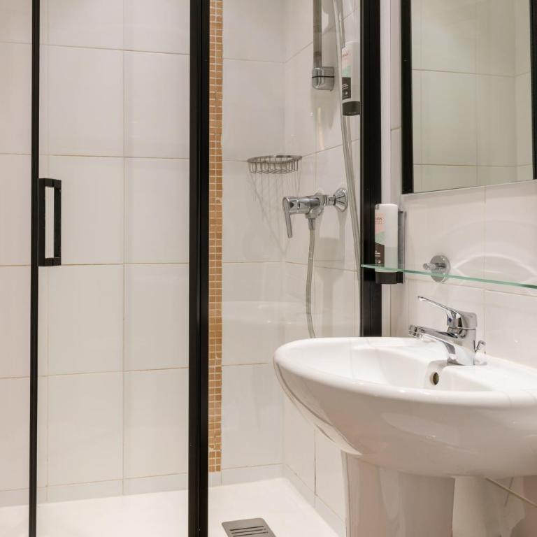 Hotel Avalon Paris Gare du Nord - Chambre Double Confort - 3