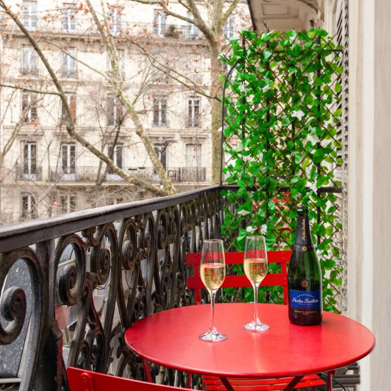 Hotel Avalon Paris Gare du Nord - Chambre Double Supérieure avec Balcon - 1