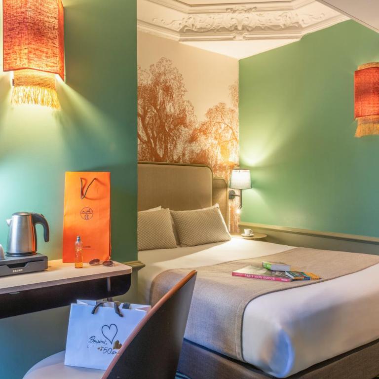 Hotel Avalon Paris Gare du Nord - Chambre Double Confort avec Balcon - 3