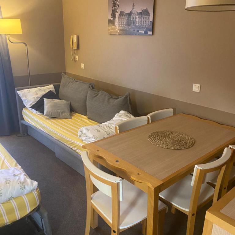 Apparthotel - Proche disneyland Paris - Piscine chauffée - Apartment - 3