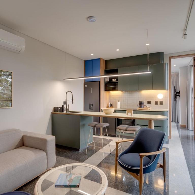 Hygge Deluxe Apartments - One-Bedroom Apartment with Balcony - 4