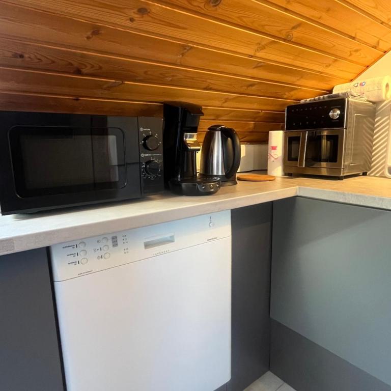 Beishan Appartements Nürnberg in Zentrum Dachgeschoss - Apartamento de 2 dormitorios - 16