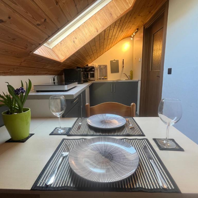 Beishan Appartements Nürnberg in Zentrum Dachgeschoss - Apartamento de 2 dormitorios - 9