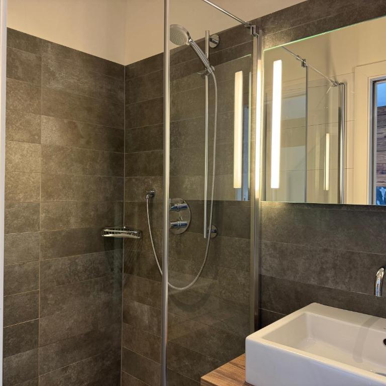 Mountain Lodge Leogang- Modernes Alpen Apartment, Balkon, Bergblick, Kamin, Sauna - Apartment mit 3 Schlafzimmern - 16