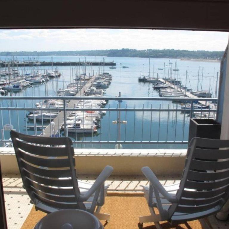 Appartement rénové avec terrasse et WIFI à Perros-Guirec - FR-1-368-84 - Apartment (3 Adults) - 1