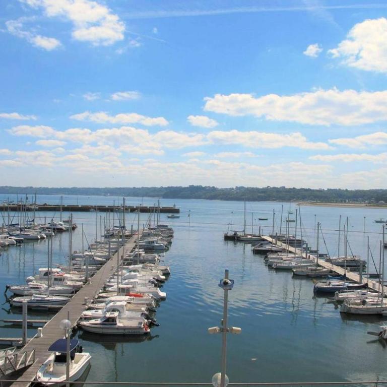 Appartement rénové avec terrasse et WIFI à Perros-Guirec - FR-1-368-84 - Apartment (3 Adults) - 11