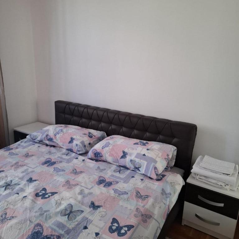 Apartman Pale centar - Two-Bedroom Apartment - 3