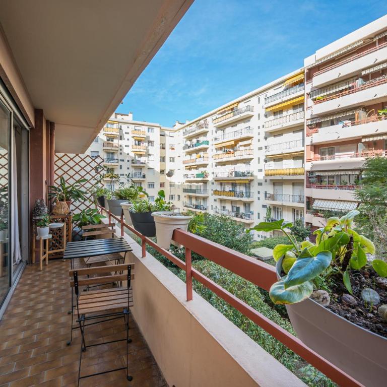 Le Balcon d'Azur - proche Port et gare Nice Riquier - Appartement 2 Chambres - 12