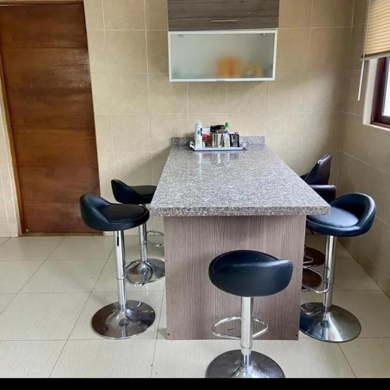 Gran casa en Las Rocas de Santo Domingo sector tradicional acceso playas - Seven-Bedroom House - 17