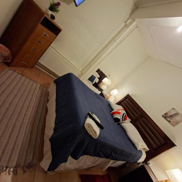 Patagonia Mágica - Double Room with Shared Bathroom - 1