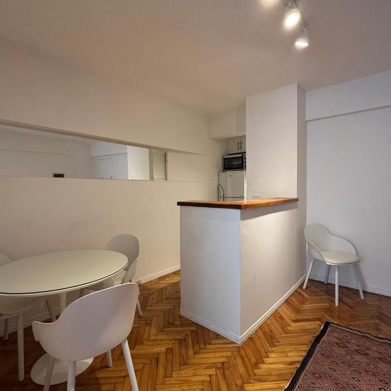 Bright studio apartment in an excellent location - Apartamento de 1 dormitorio - 3