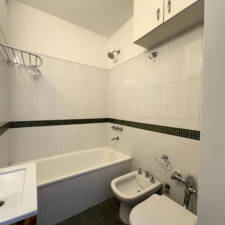 Bright studio apartment in an excellent location - Apartamento de 1 dormitorio - 10