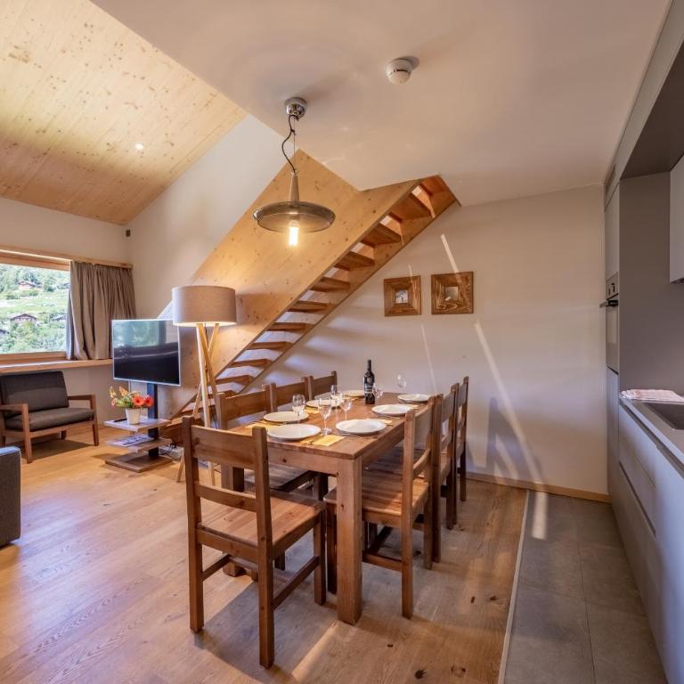 SWISSPEAK Resorts by Pierre & Vacances Premium Vercorin - Three-Bedroom Duplex Apartment (7 People) - 3