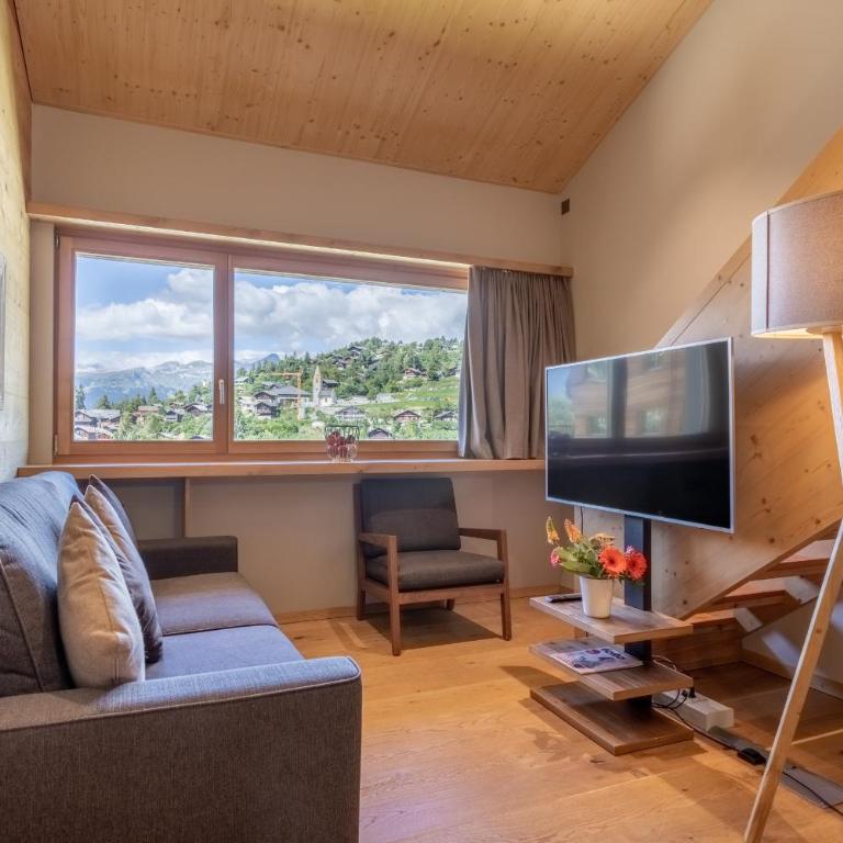SWISSPEAK Resorts by Pierre & Vacances Premium Vercorin - Three-Bedroom Duplex Apartment (7 People) - 5
