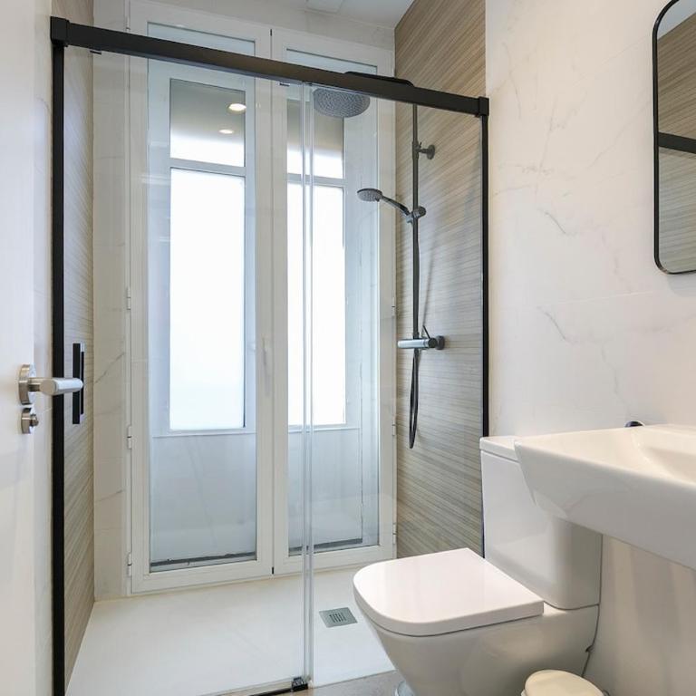 vistas a la catedral en la Gran Via - Two-Bedroom Apartment - 14
