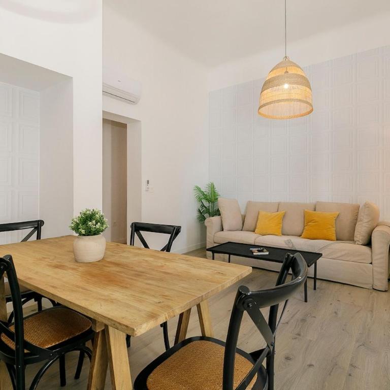 vistas a la catedral en la Gran Via - Two-Bedroom Apartment - 16