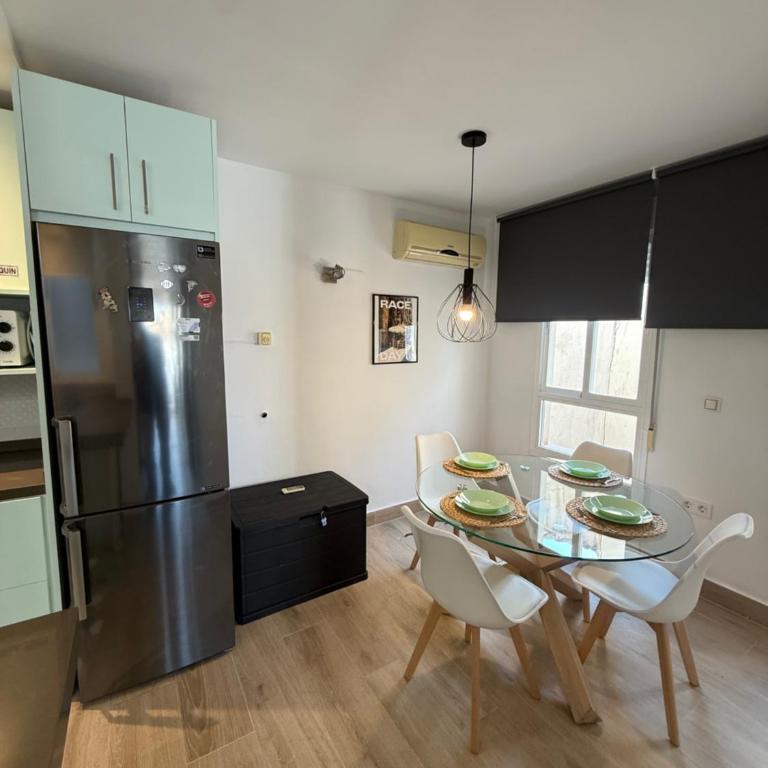 Ático con Terraza Privada en Granada Centro Parking Gratis - One-Bedroom Apartment - 8