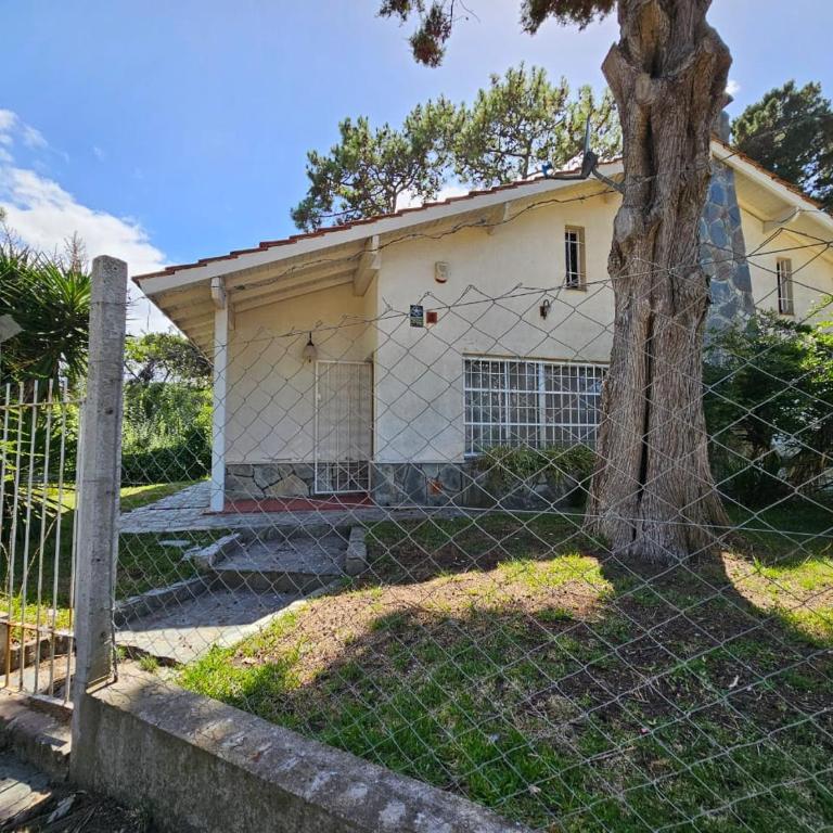 quique - Three-Bedroom Townhouse - 1