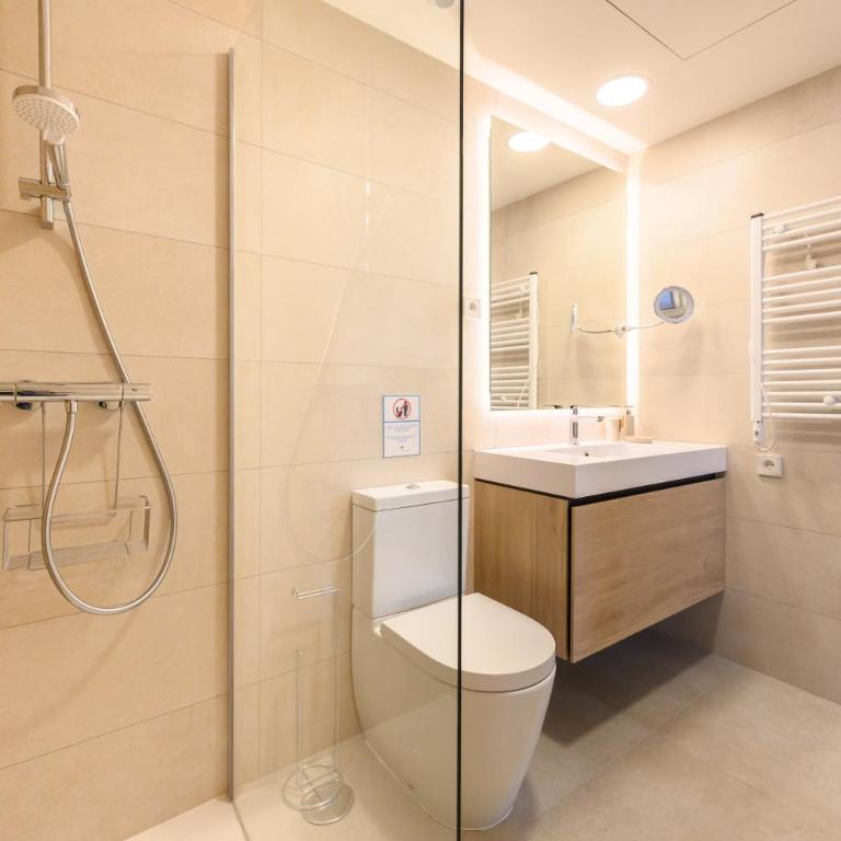 JES214B - Piso de lujo de 1 dormitorio con hermosas vistas a la ciudad - Alquiler temporal - Apartamento de 1 dormitorio - 25