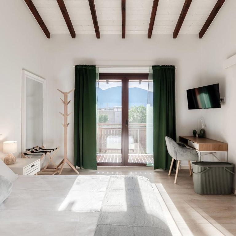 Florida Ascona Rooms by Quokka 360 - Between the Lake and the City - Camera Queen - 1