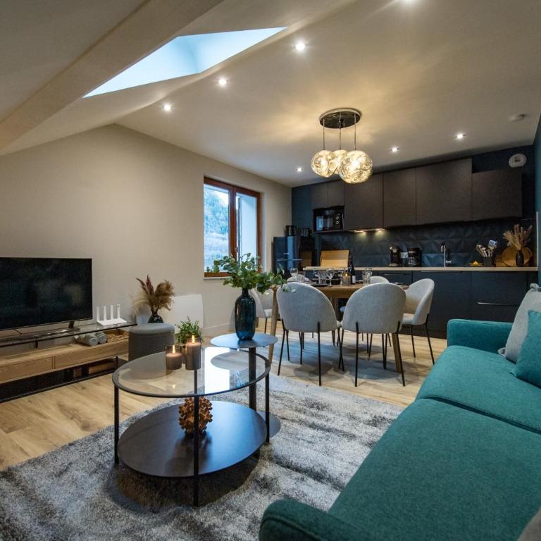 2 appartements Ski 3 Vallées & vélo 8-12 pers - Appartement - 10