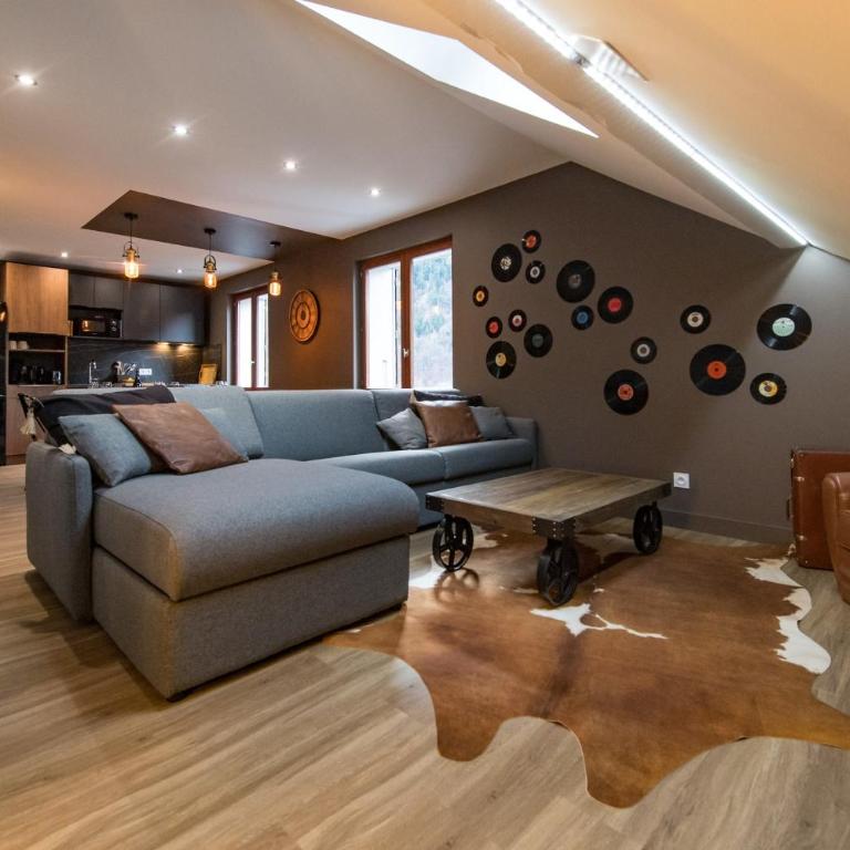 2 appartements Ski 3 Vallées & vélo 8-12 pers - Appartement - 2