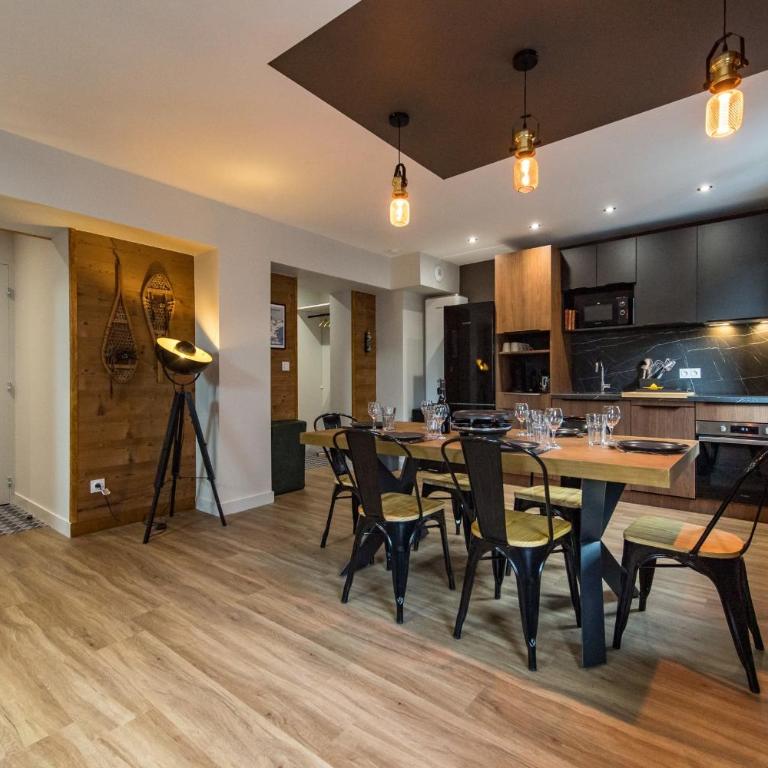 2 appartements Ski 3 Vallées & vélo 8-12 pers - Appartement - 18