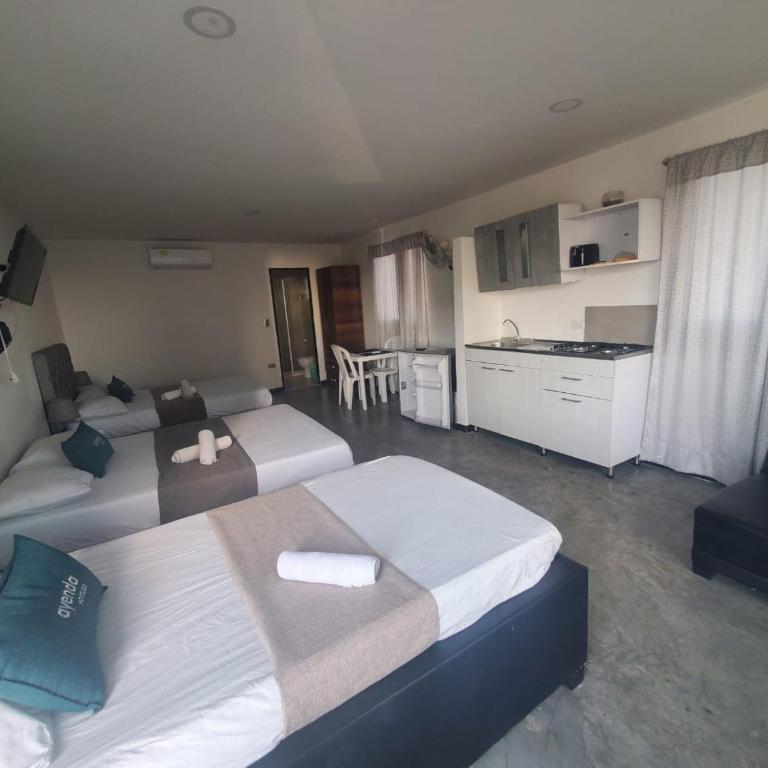 Suite hm caribe - Family Room with Side Sea View - 1