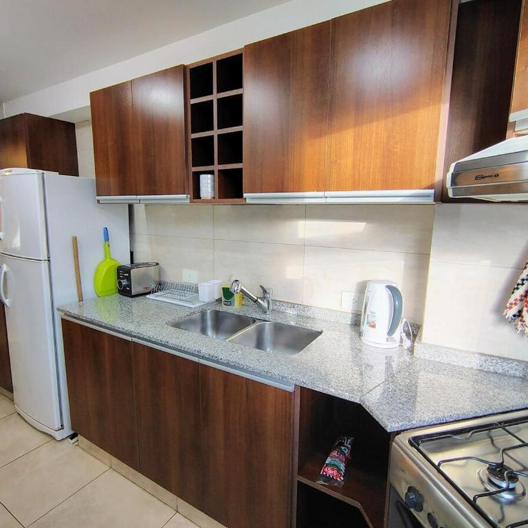 Luminoso y amplio 2 ambientes zona centrica - Apartamento de 1 dormitorio - 10