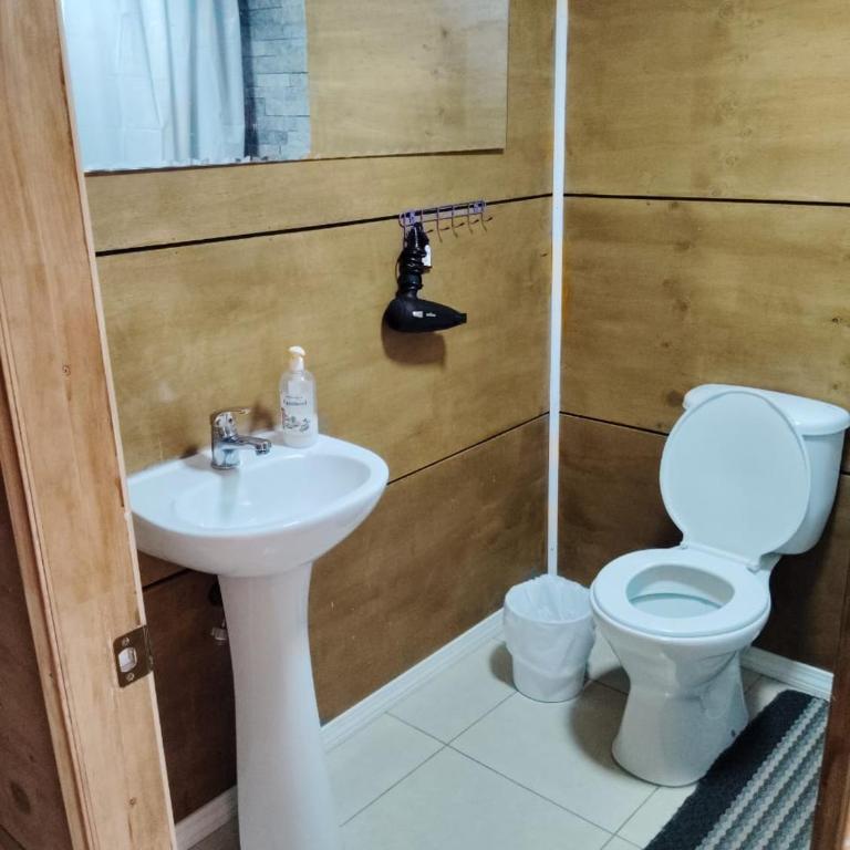 Cabaña Renacer a 10 min del aeropuerto - Three-Bedroom Apartment - 8