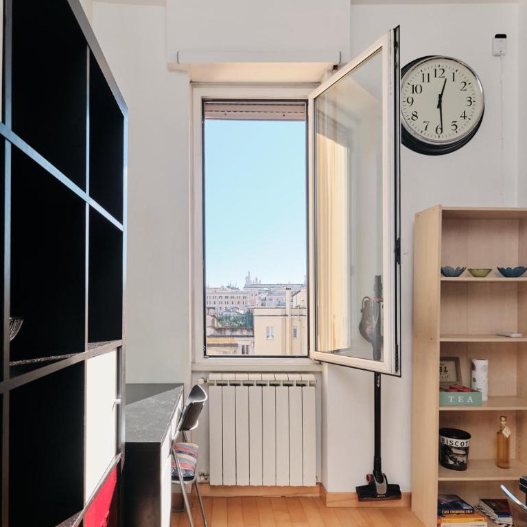 Near the Colosseum - Balcony with a view of Rome - Appartamento con 1 Camera da Letto con Balcone e Vista Città - 22