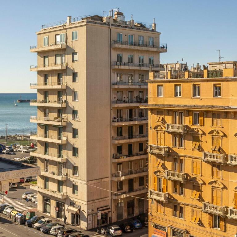 La Casa di Bruno, Terrace, in the Heart of Genova - Apartment - 28