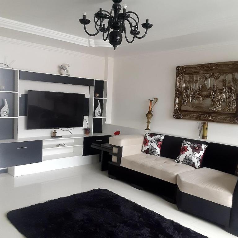 Comfortable and cozy accommodation - Three-Bedroom Apartment - 15