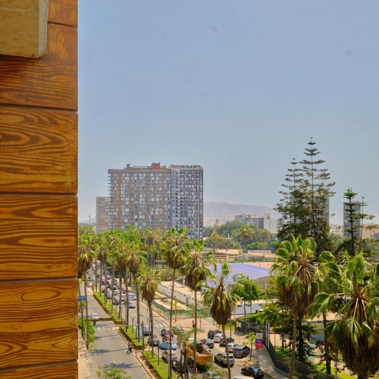 Barranco Bright apartment with Balcony - Three-Bedroom Apartment - 5