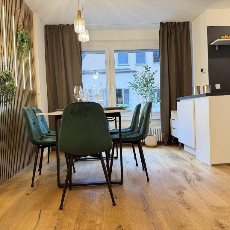 GoldenKey-Suites - Spacious Luxury Apartment in the Heart of Augsburg Old Town - Premium Open-Plan Kitchen - Appartement - 4
