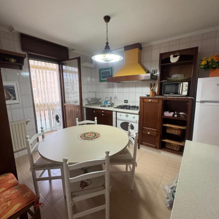 Piso grande en LLANES con garaje - Apartment - 35