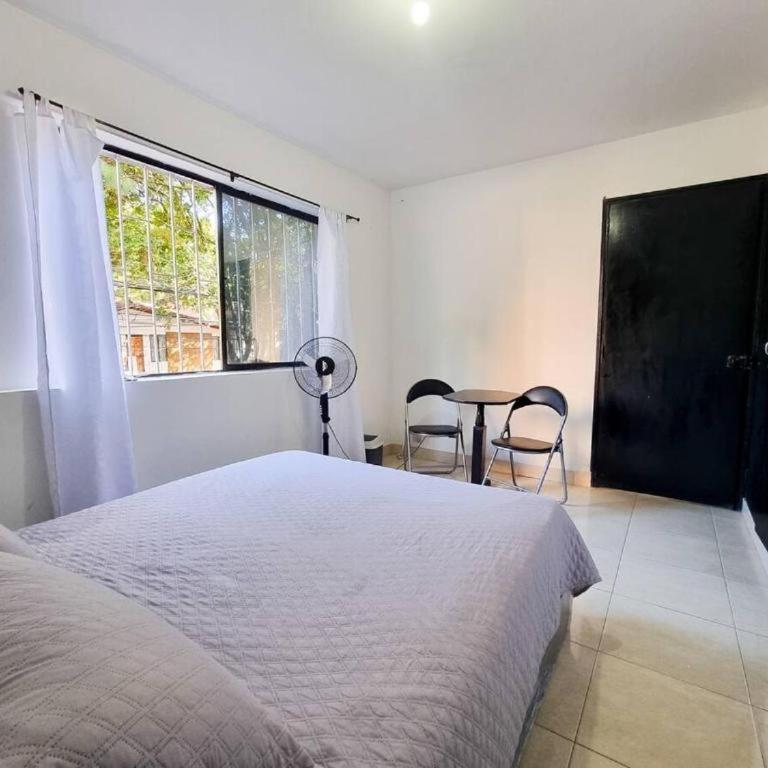 Hostal Casa Coliving Laureles Medellin - Double Room - 8