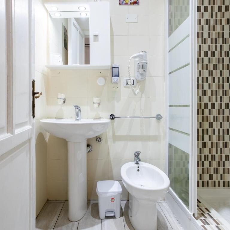 Hotiday Palermo Porto - Double Room - 26