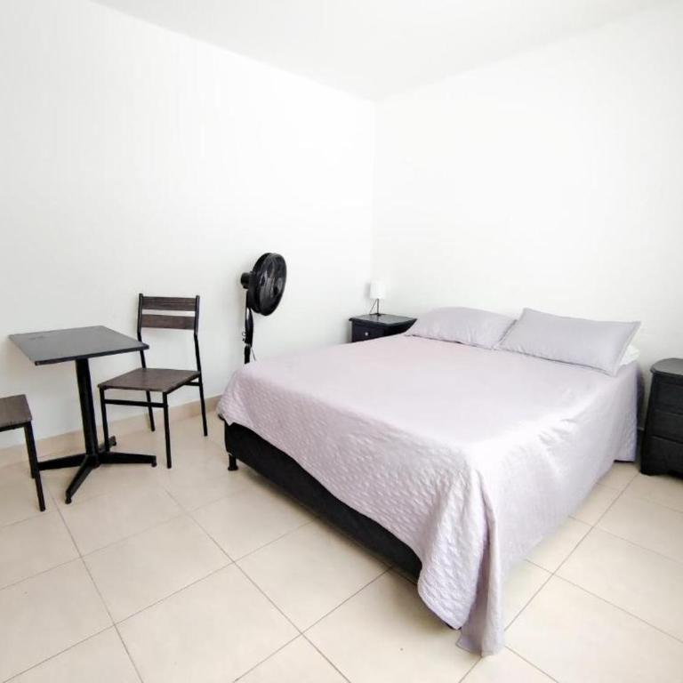 Hostal Casa Coliving Laureles Medellin - Double Room - 11